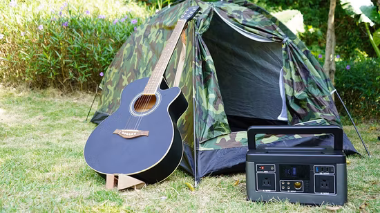 Kemapower Contrôleur Solaire Haute Fréquence 3,5 kW 5,5 kW Batterie au Lithium Portable Générateur Solaire à Onduleur AC Portable d'urgence pour l'extérieur